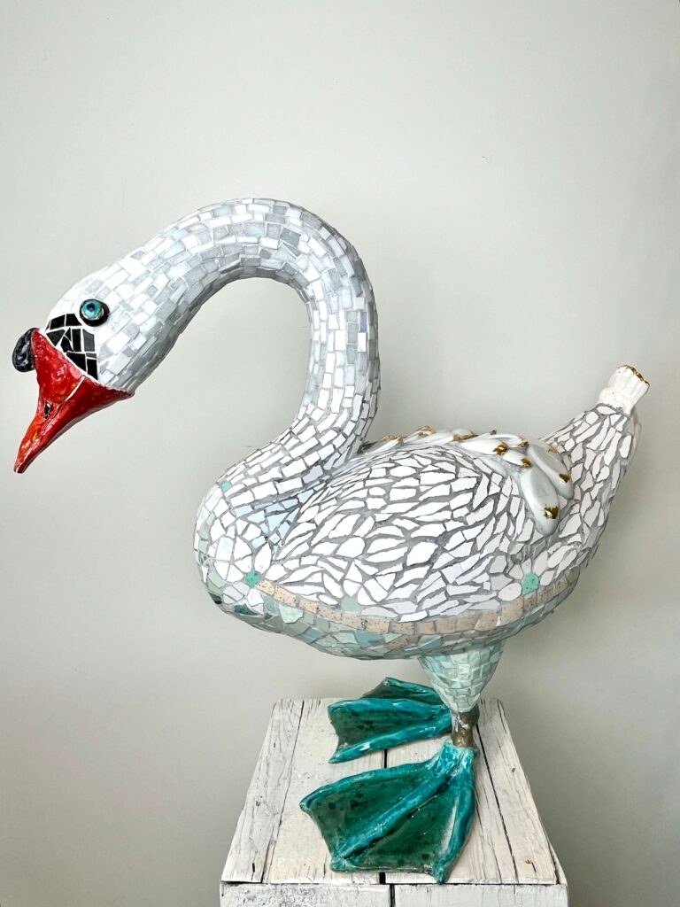 Marianne den Hartog 23. Zwaan. H 60cm- B50cm € 2850,–