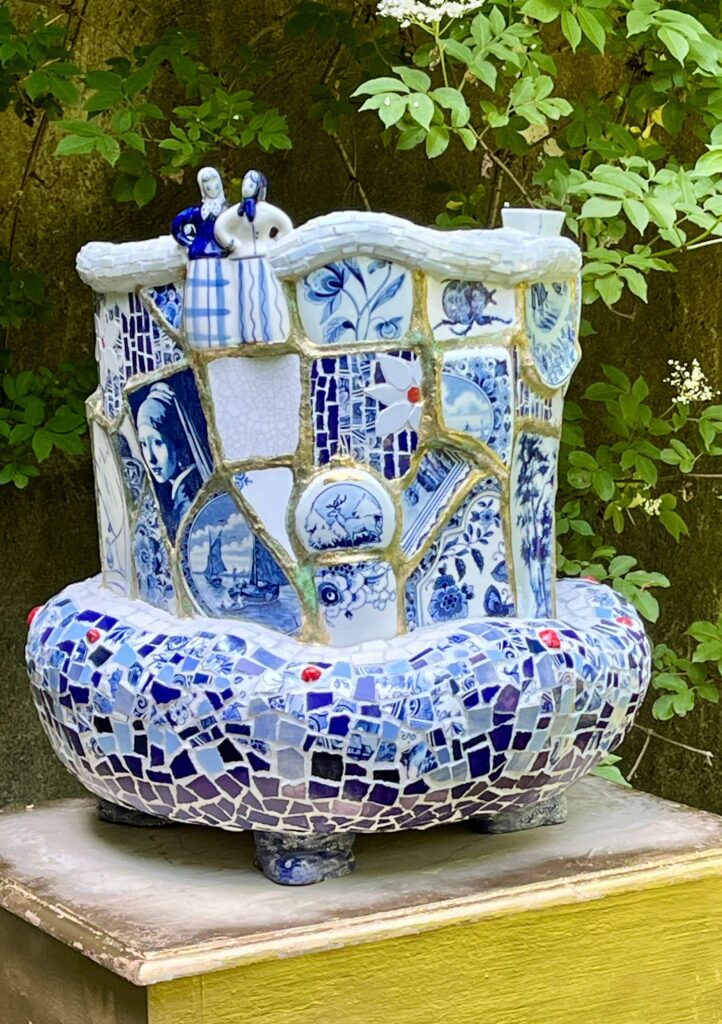 Marianne den Hartog. Vaas 29 object € 4950,- H 55cm B 50cm